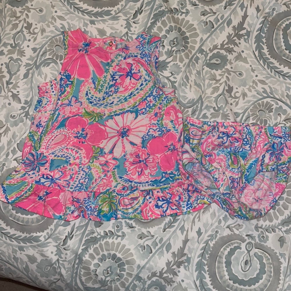 Lilly Pulitzer baby dress with bloomers. Size 12-18 months, cotton. Worn 2x